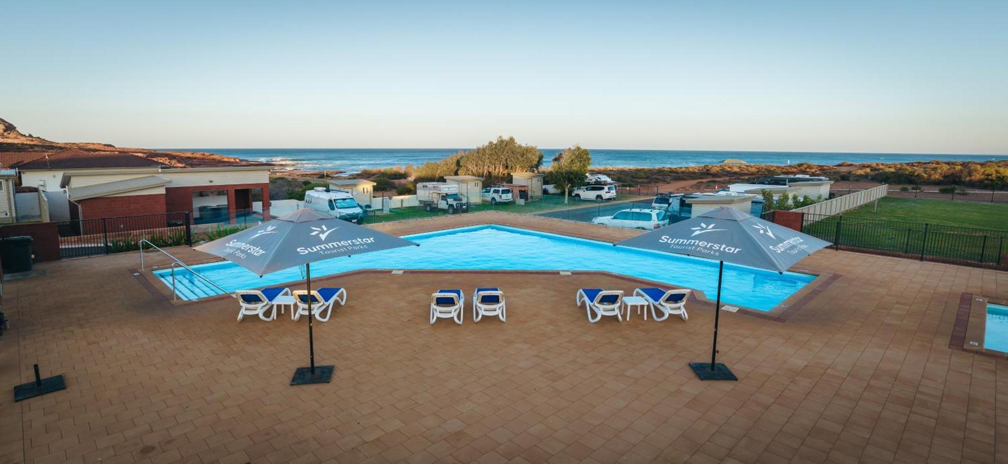 ホテル Kalbarri Red Bluff Tourist Park エクステリア 写真
