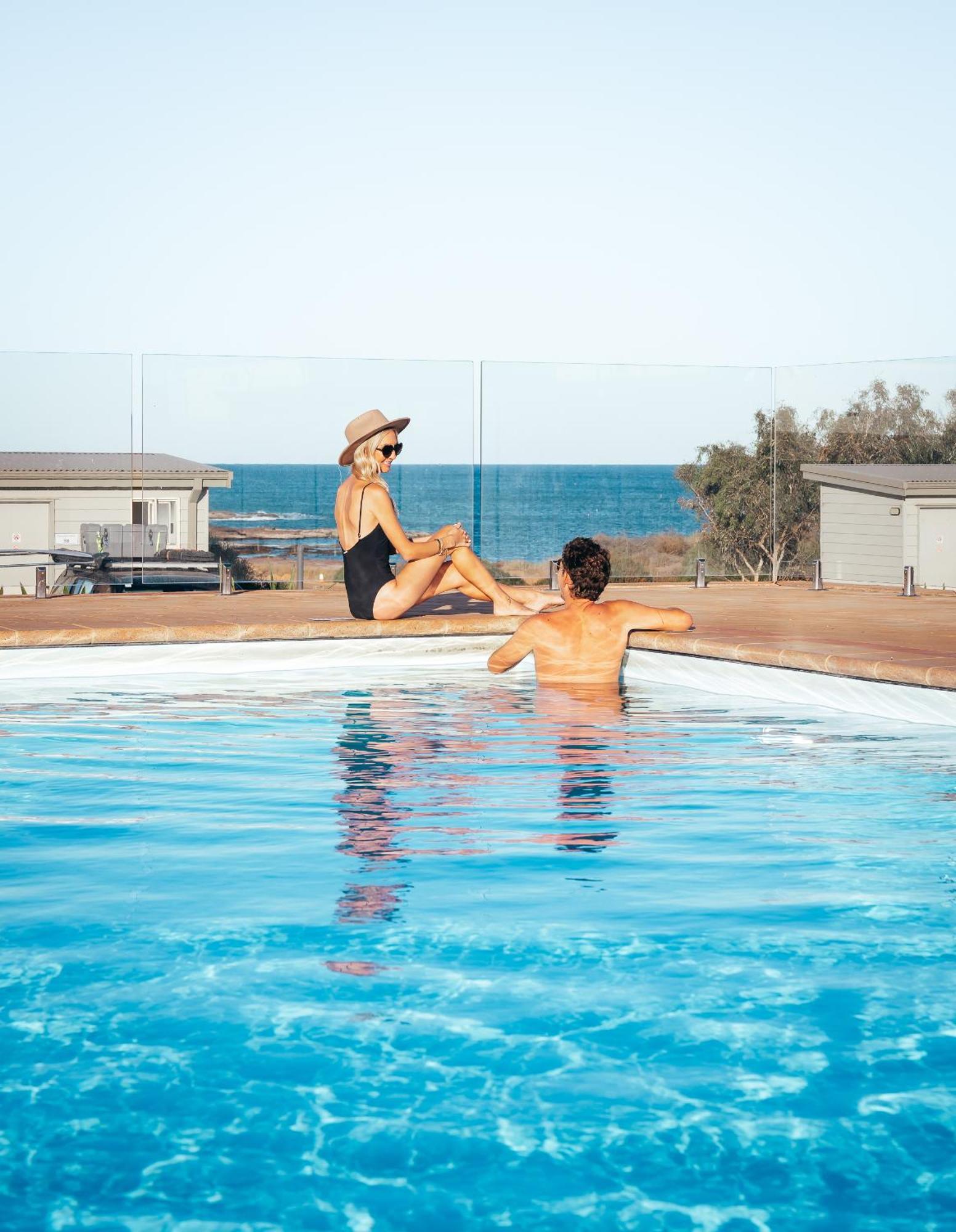 ホテル Kalbarri Red Bluff Tourist Park エクステリア 写真
